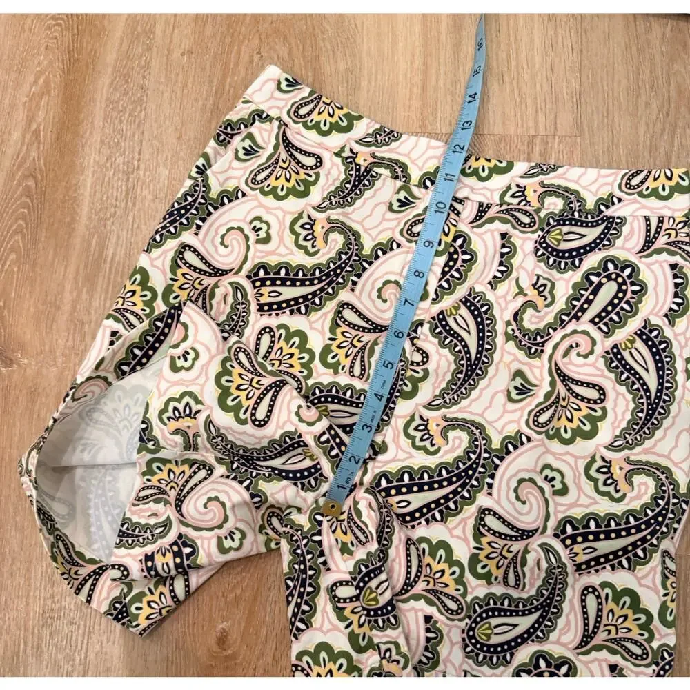 Boden Shorts Women’s Size 6 Groovy Pattern Paisley Shorts 6” Dressy Pull On - Picture 5 of 13